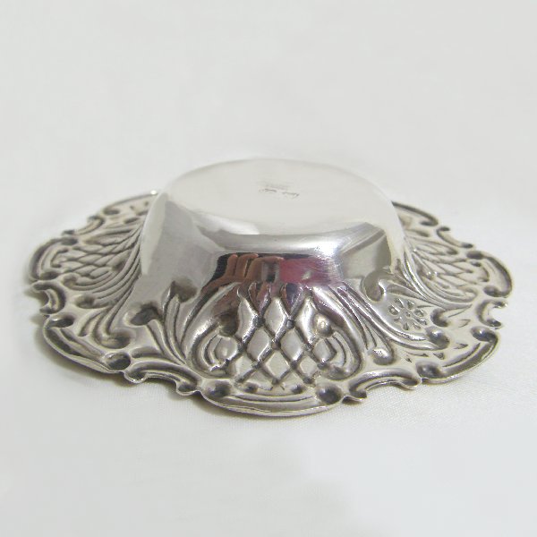 (a1002)Small silver plate.